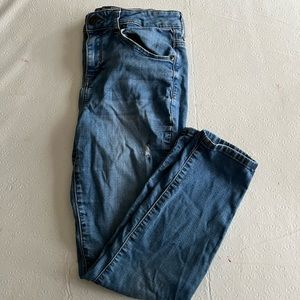 SO high rise jegging little rips for design light blue jean legging